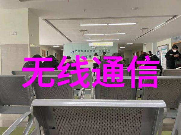 兄弟装饰温馨家居的亲情绘卷